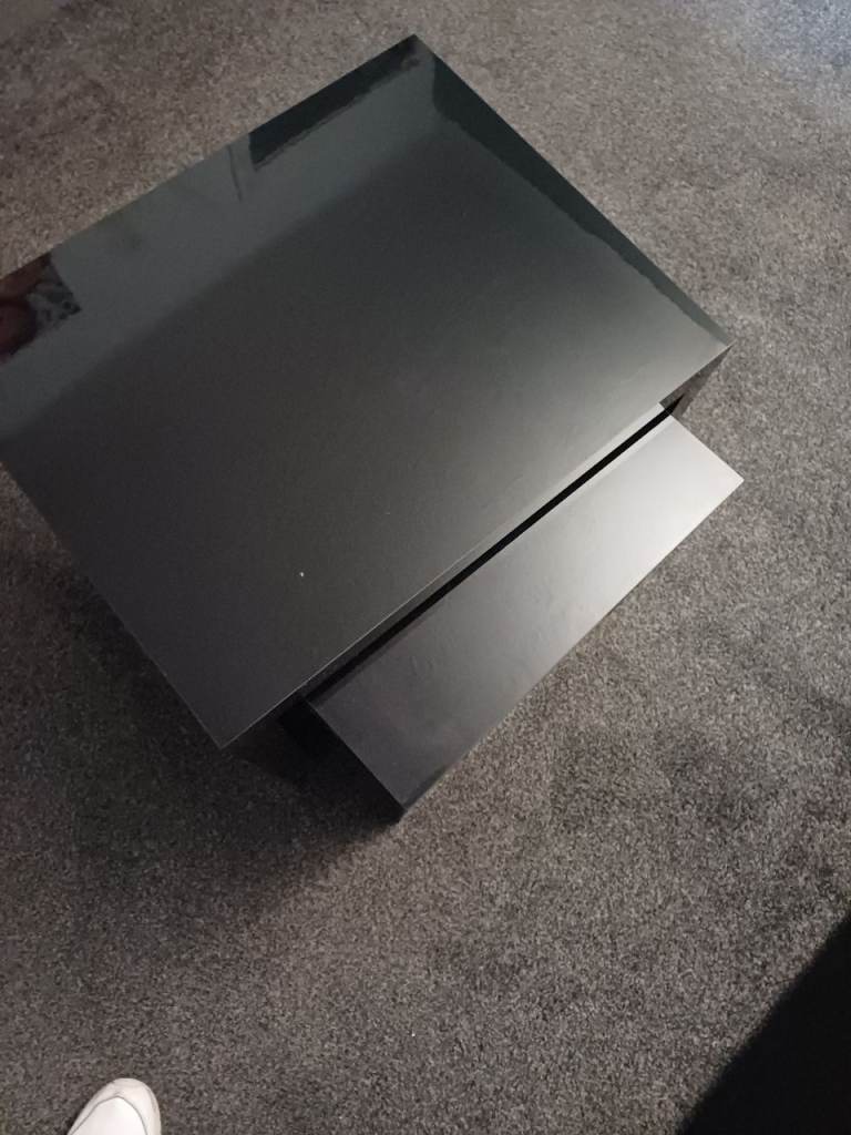 Tv stand and black gloss side tables