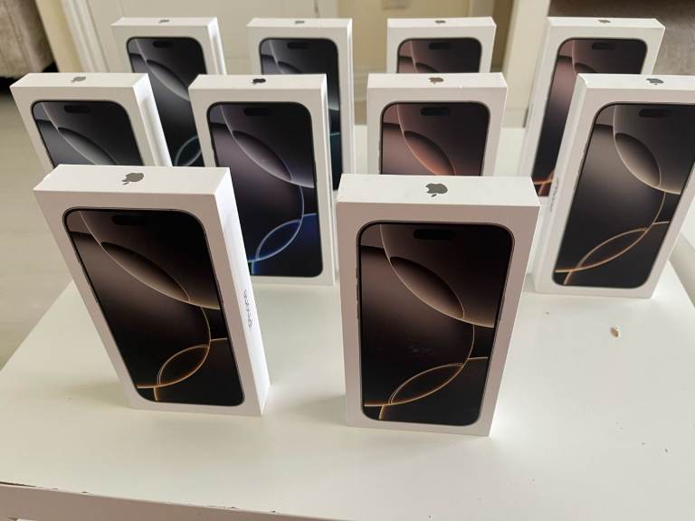 Iphone 16 pro 128gb £600 256gb like new £650 512gb £700 unlocked with Apple warranty