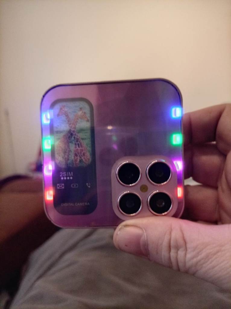 Pink flip phone dual band