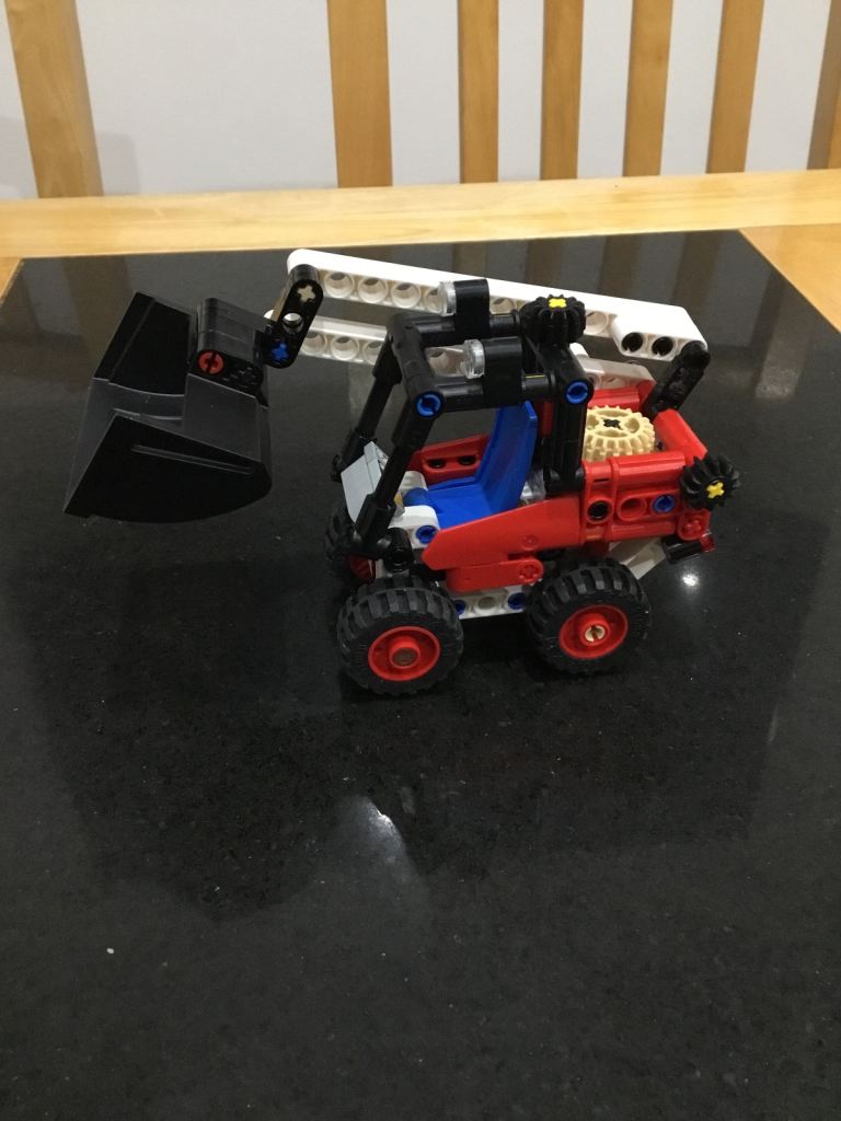 LEGO TECHNIC: Skid Steer Loader (42116) Good condition  