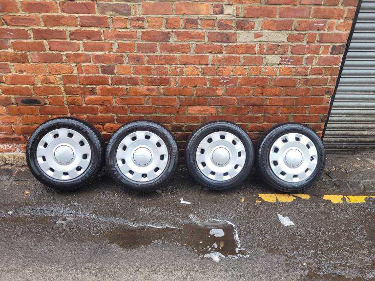 FIAT 500 4 X 4 STUD 14" STEEL WHEELS AND NEW TYRES =£250