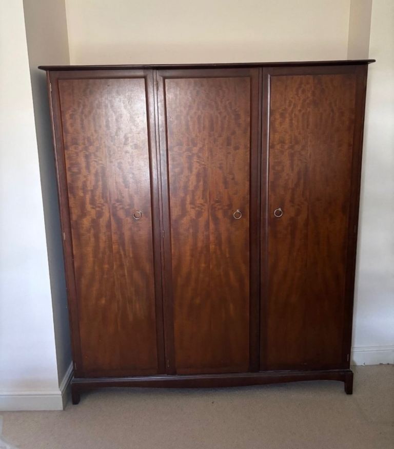 Stag Minstrel triple door mahogany wardrobe with shelving shelves storage DELIVERY POSSIBLE 