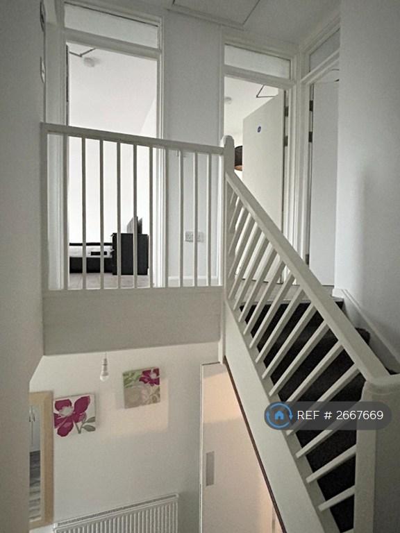 3 bedroom house in The Hides, Harlow, Essex, CM20 (3 bed) (#2667669)