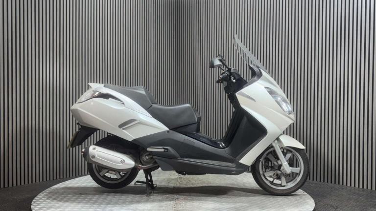 Peugeot Satelis 2 PREMIUM 2015 ONLY 16K GOOD RUNNING 300CC MAXI SCOOTER BIKE