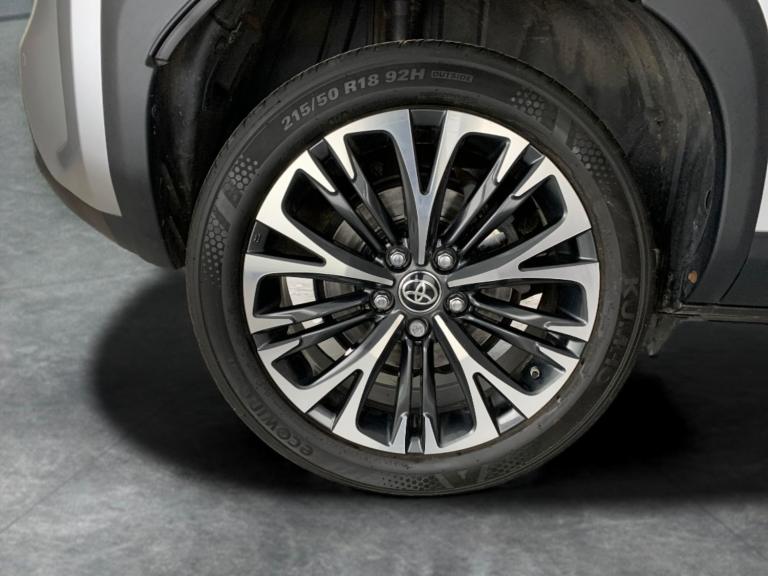 2022 Toyota Yaris Cross 1.5 VVT-h Excel SUV 5dr Petrol Hybrid E-CVT Euro 6 (s/s) (116 ps) - LANE ...