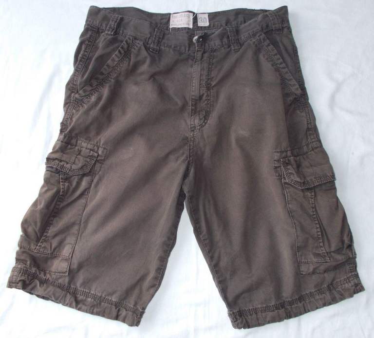 Men's shorts 30W £3 each or both £5