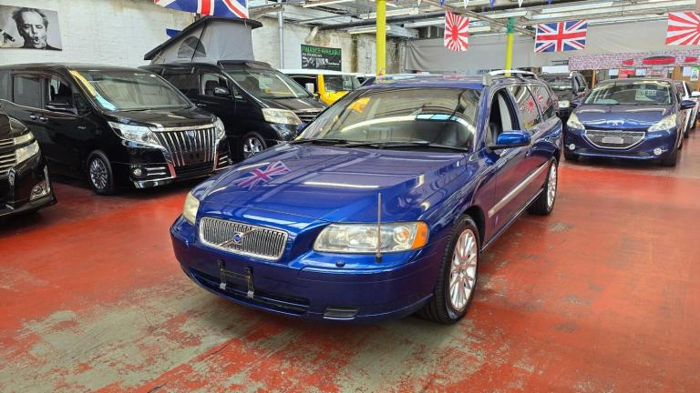 2025 Volvo V70 2.4 ocean race blue auto ulez free PETROL Automatic
