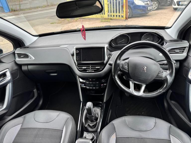 2018 Peugeot 2008 1.2 PureTech Allure Euro 6 (s/s) 5dr HATCHBACK Petrol Manual