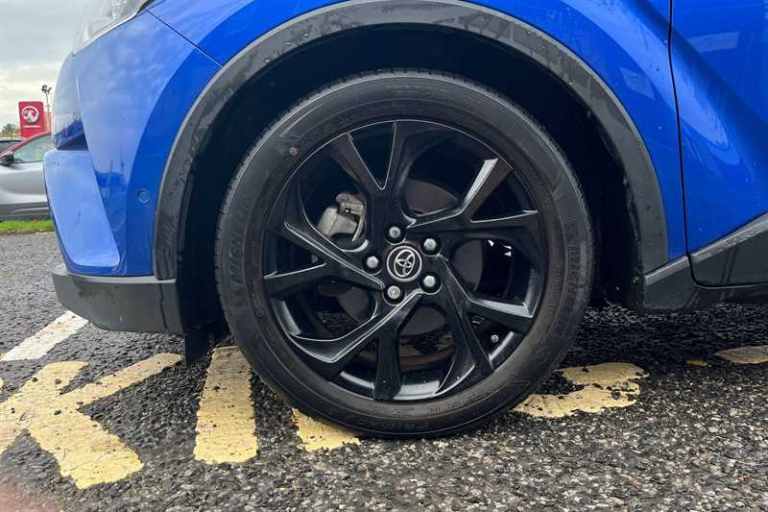 2019 Toyota C-HR 1.8 Hybrid Dynamic 5dr CVT HATCHBACK PETROL/ELECTRIC Automatic