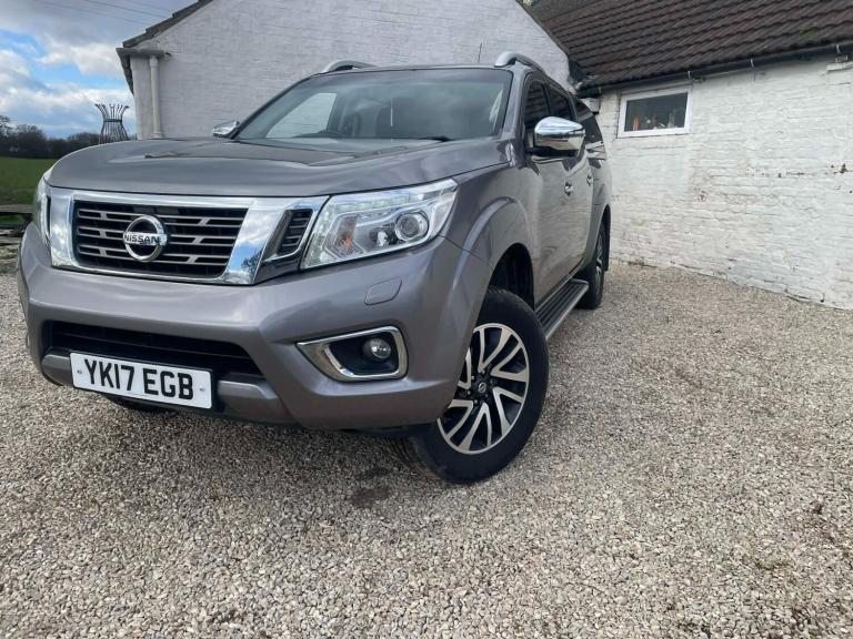 2017 Nissan Navara Double Cab Pick Up Tekna 2.3dCi 190 4WD Auto PICK UP Diesel Automatic