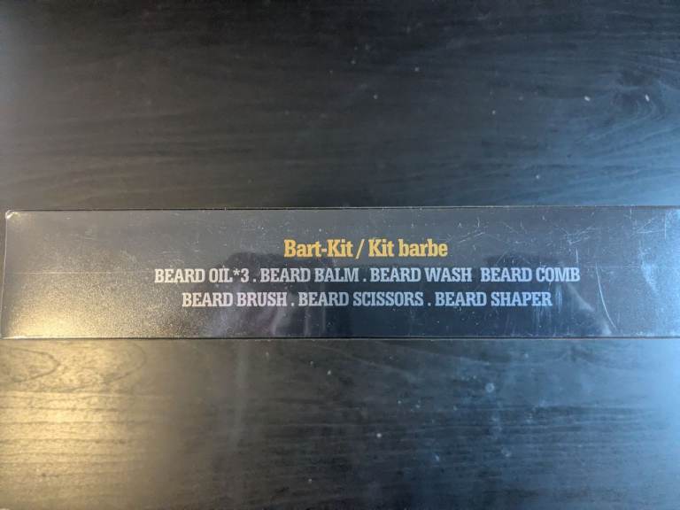 Beard grooming set