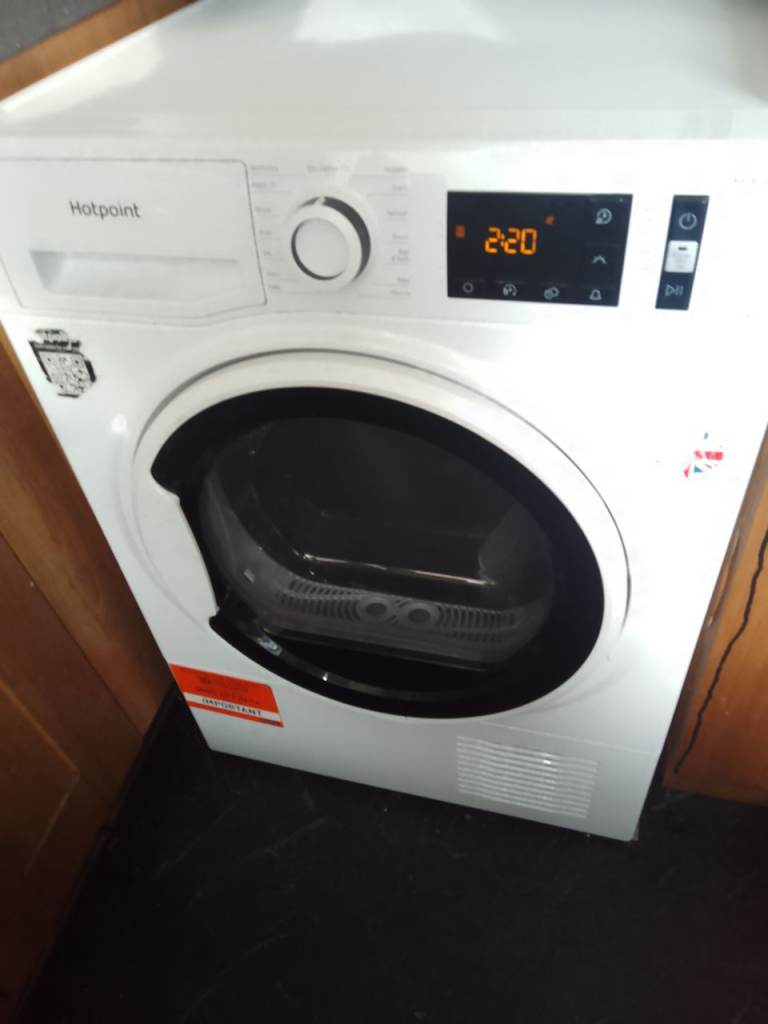 Hotpoint condenser digital dryer 