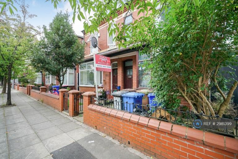 1 bedroom in Seaford Road, Salford, M6 (#2981399)
