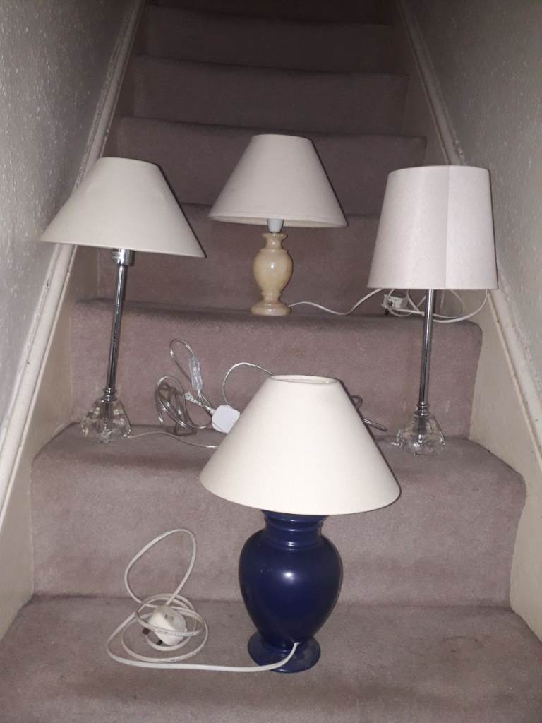 Lamps with shades. 4 in total 