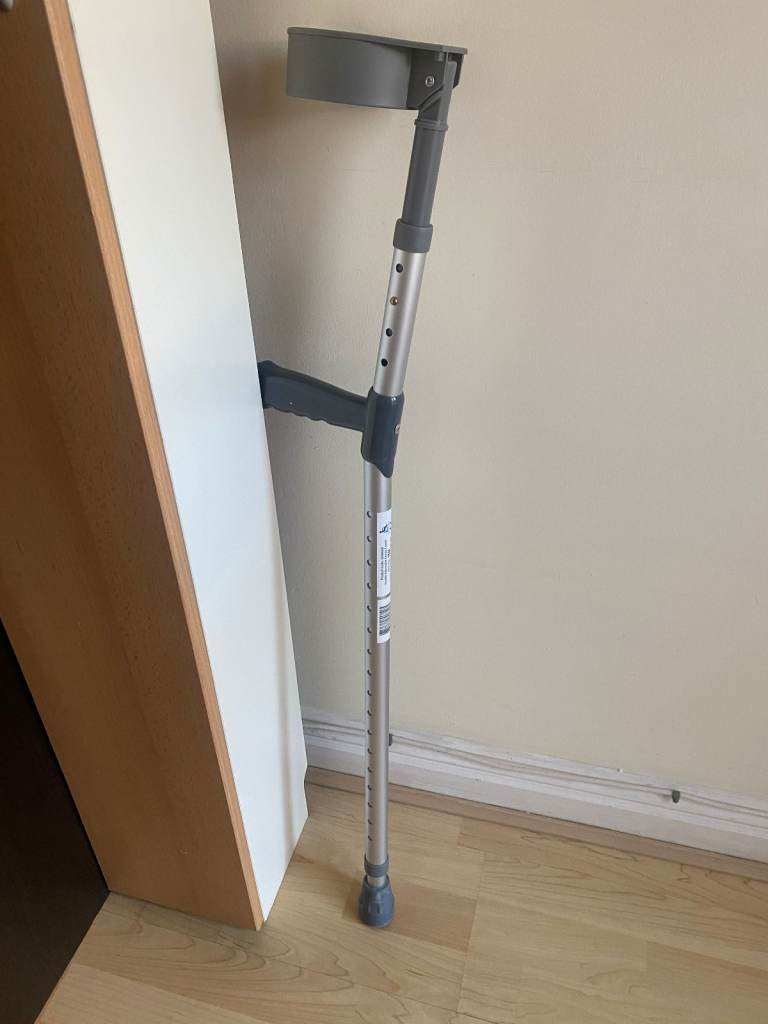 Simplymed Aluminium Adjustable Medical Crutch 160kg
