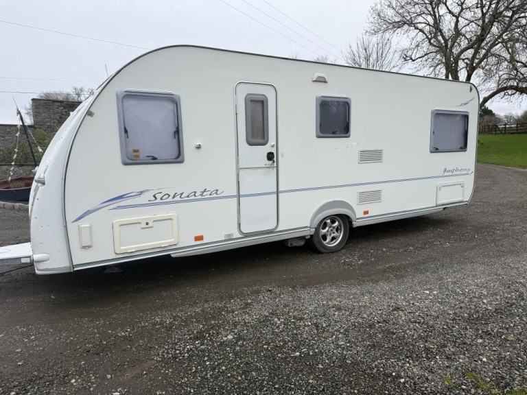 2007 FLEETWOOD Sonata Symphony 6 Berth fixed bed