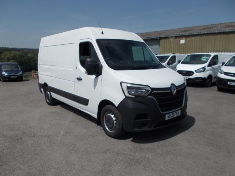 2021 Renault Master MM35dCi 135 Business Medium Roof Van PANEL VAN DIESEL Manual
