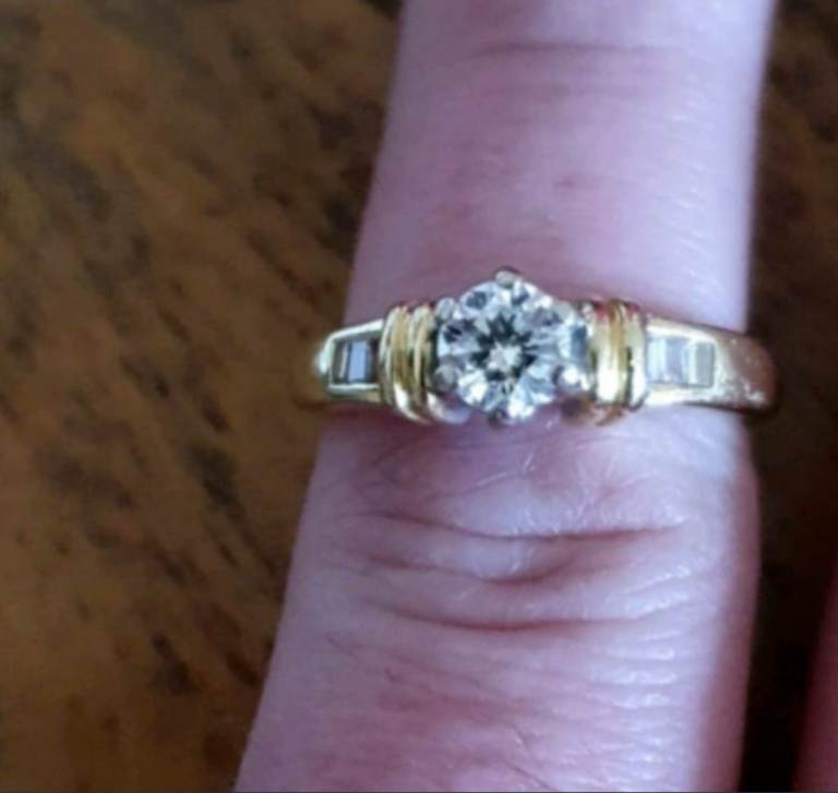 18ct gold diamond ring 0.42cts