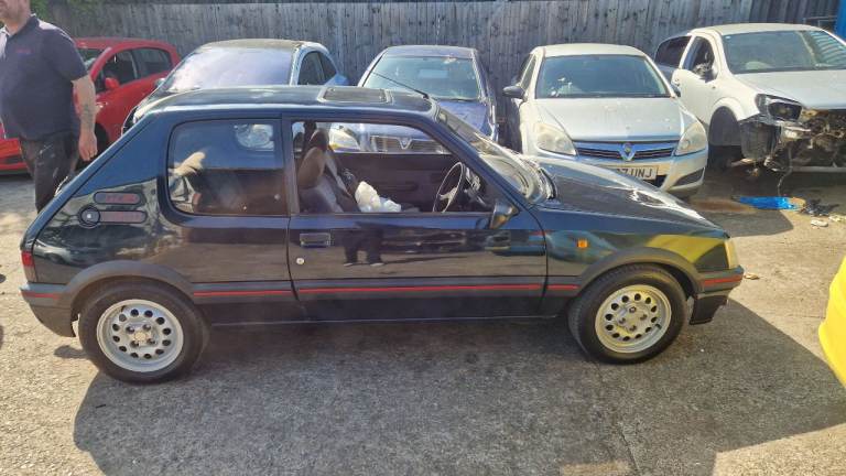Peugeot 205 gti