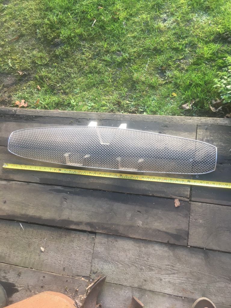Car front grill 