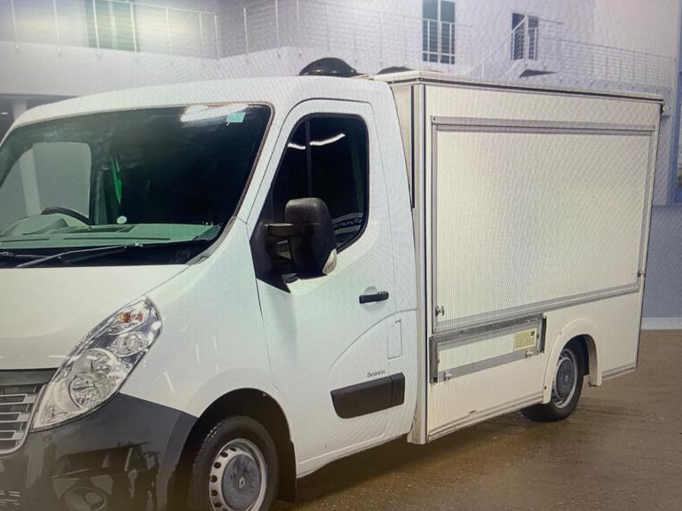 2018 Renault Master ML35 ENERGY dCi 110 Business  BE-SPOKE CATERING UNIT Box Van Diesel Manual