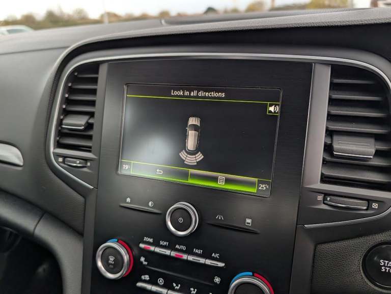 2017 Renault Megane 1.6 dCi Dynamique Nav 5dr ESTATE DIESEL Manual