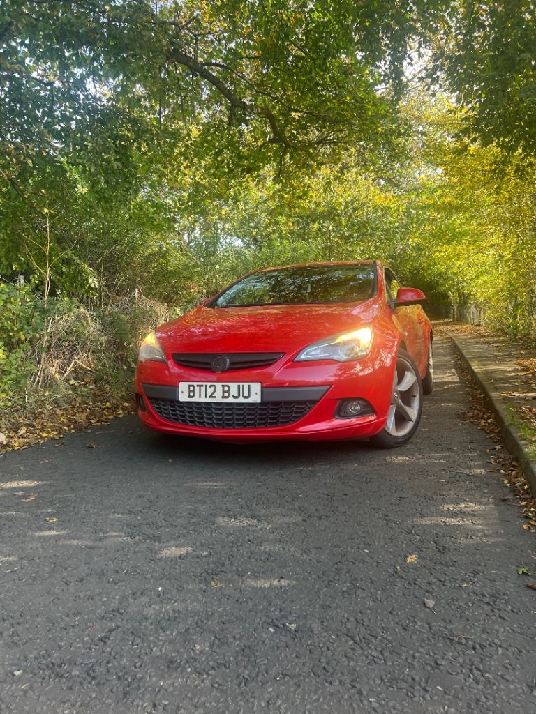 Vauxhall, ASTRA GTC, Hatchback, 2012, Manual, 1956 (cc), 3 doors