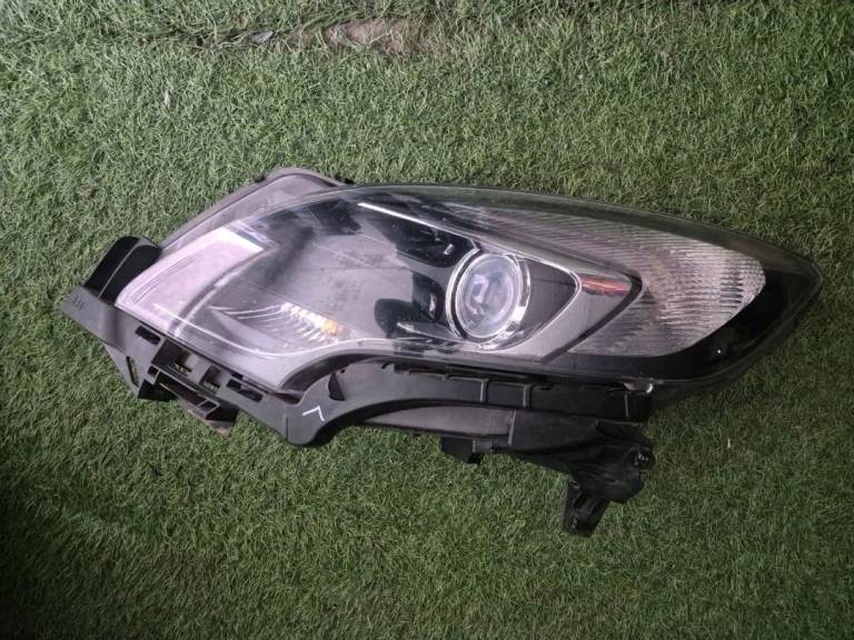 VAUXHALL ZAFIRA TOURER 2012-2016 PASSENGERS SIDE LH HEADLIGHT!