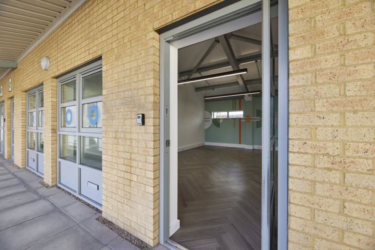 Bromsgrove - B60 3ET \ Workshop Room at Basepoint Bromsgrove Enterprise Park