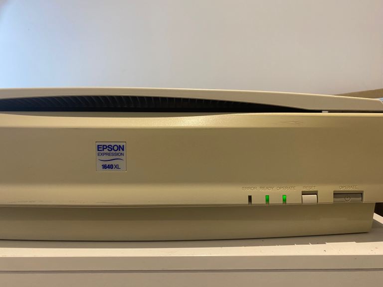 EPSON 1640XL Professional Large Flatbed Scanner -A3 size