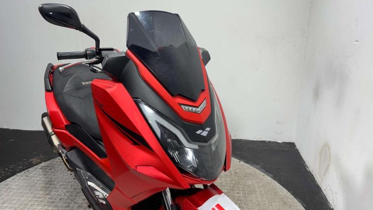 Lexmoto Apollo 2021 8K RUNNING PROJECT SCOOTER SPARES OR REPAIR 125CC MAXI