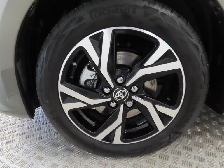 2025 Toyota Yaris 1.5 Hybrid Design 5dr CVT Hatchback Hybrid Automatic