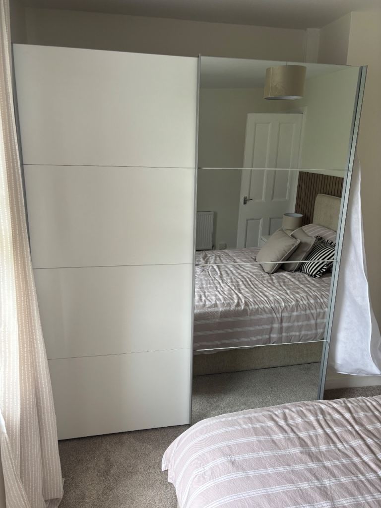 White Sliding Wardrobe with Mirror Door