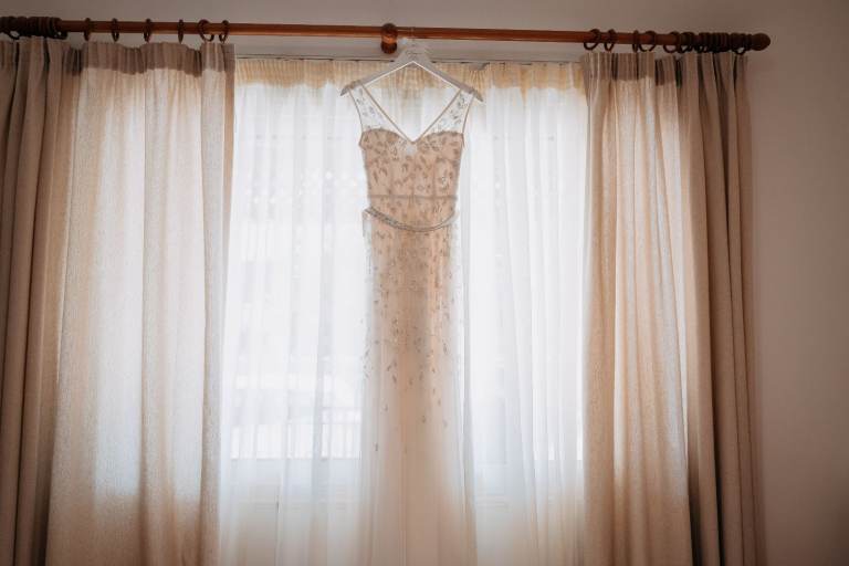 Wedding dress size 6 (xs)