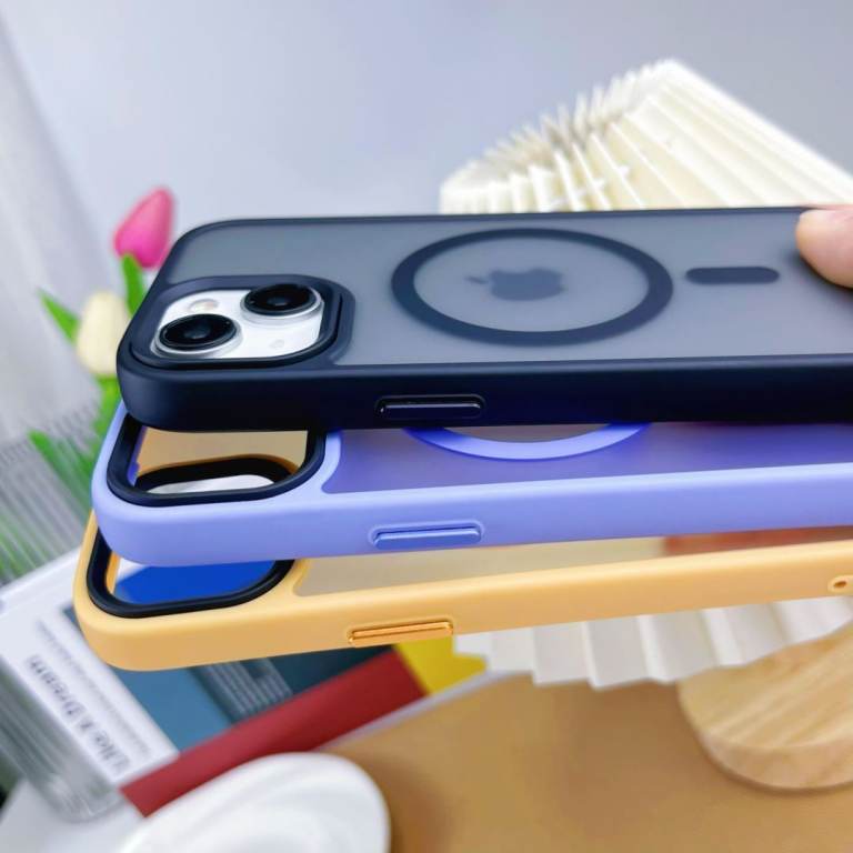 Bulk iPhone Cases Stock – Multiple Models & Colors (Wholesale Lot) | in ...