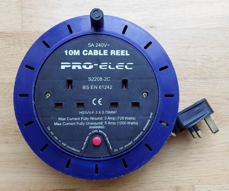 Nice clean working Pro-elec 10m two socket cable reel with thermal cut out