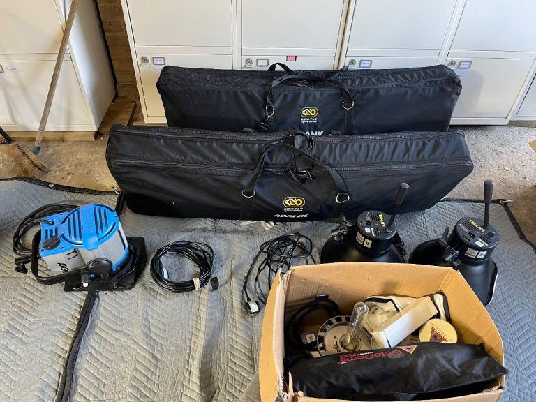 Job lot studio lights 