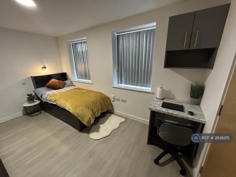 Studio flat in Humphrey Road, Manchester, M16 (#2836215)