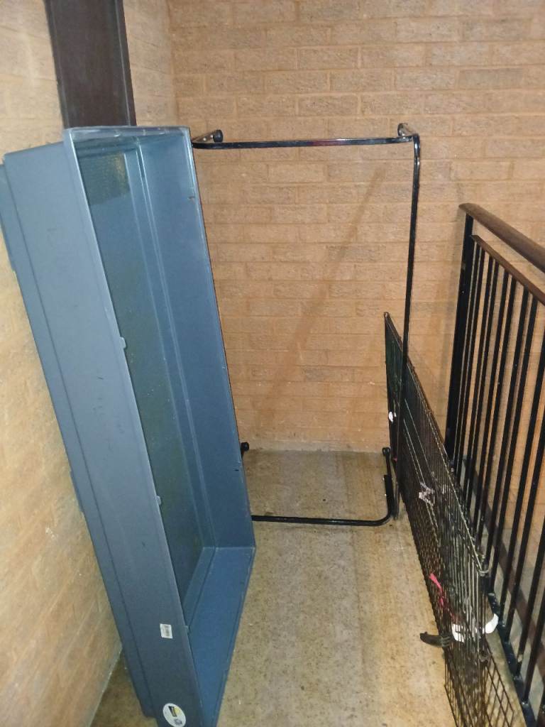 Large Pet Cage and stand 