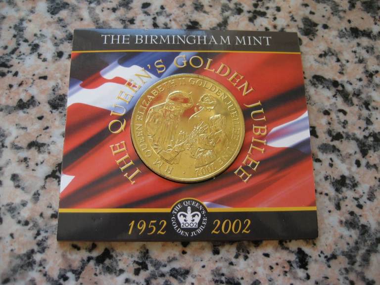 Queen Elizabeth II Golden Jubilee Commemorative Medal 1952-2002 in Display Card