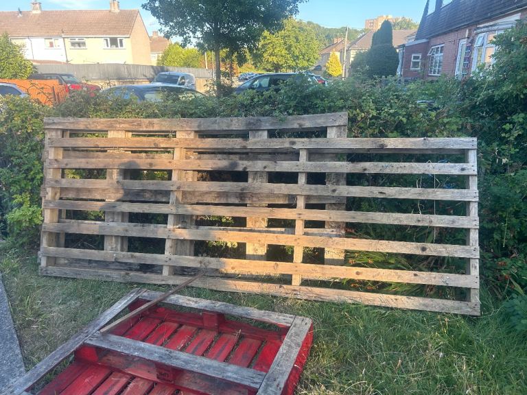 Pallets FREE TO COLLECT