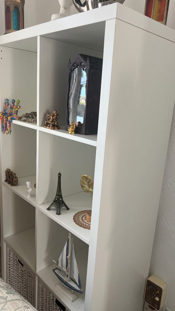 White Cube Storage Unit Bookcase – Good Condition