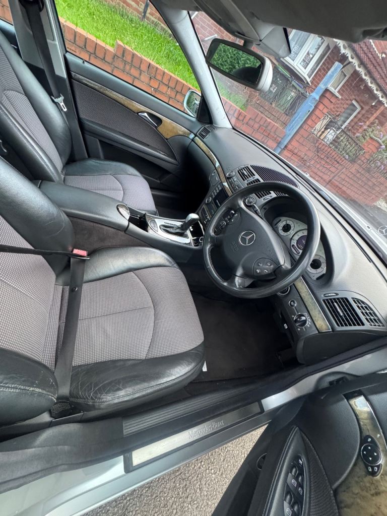 Mercedes-Benz, E CLASS, Saloon, 2003, Semi-Auto, 3222 (cc), 4 doors