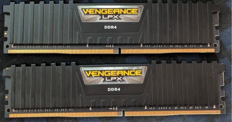 Corsair Vengeance LPX DDR4 RAM - 2x