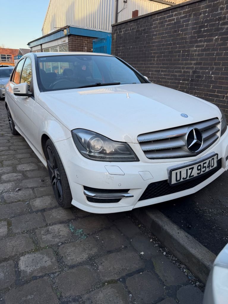 Mercedes-Benz, C CLASS, Saloon, Auto, CAR DOES NOT RUN AND DRIVE