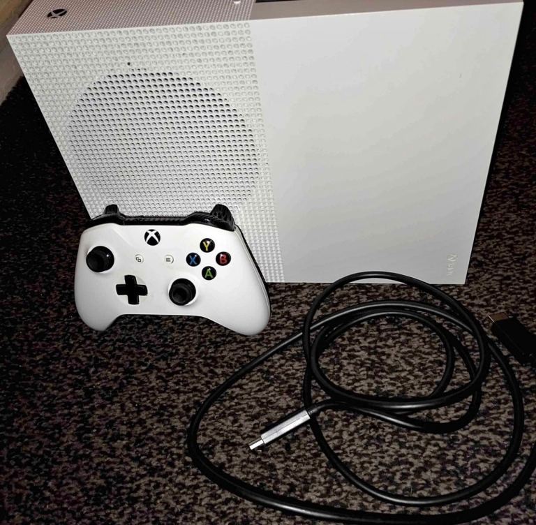 Xbox One S 1TB with monitor
