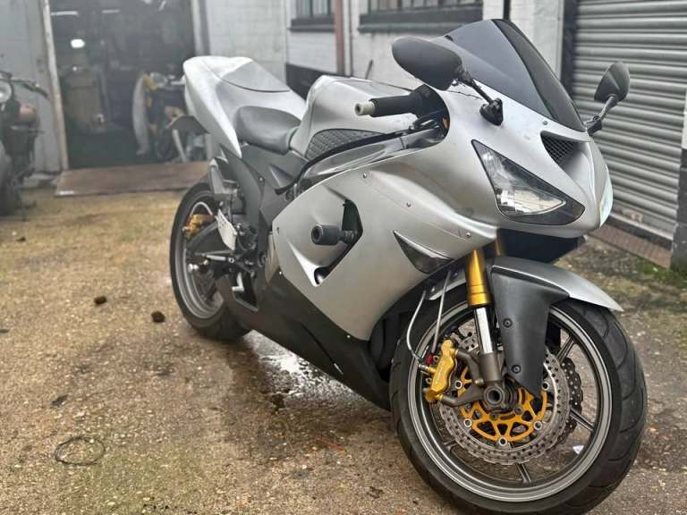 Kawasaki zx6r 636 2005