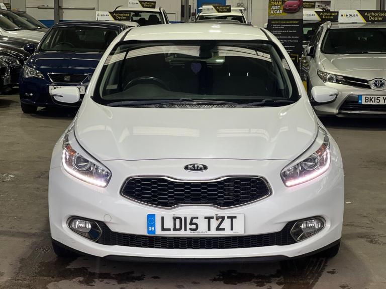2015 Kia Ceed 1.6 CRDi EcoDynamics 2 Euro 5 (s/s) 5dr HATCHBACK Diesel Manual