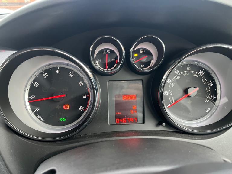 2015 Vauxhall Meriva 1.4i 16V Tech Line 5dr MPV Petrol Manual