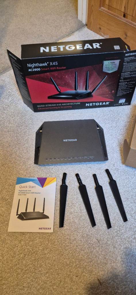 Nighthawk X4S R7800 AC2600